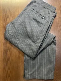 ストライプ グレー