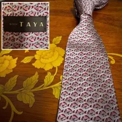 【超美品】TAYA 銀座田屋 魚模様 グレー シルクネクタイのサムネイル