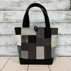 ハンドメイド　トートバッグ　No.935 手作り　パッチワーク風　はぎ合わせ