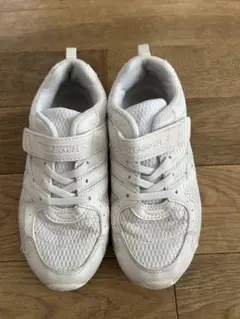 瞬足　キッズ　白色　20.5㎝　洗濯済　記名あり