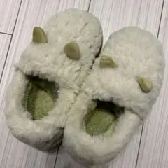 ファー素材 クリーム色スリッパ 動物デザイン