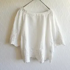 ✨HusHusH✨半袖ブラウス カットソー レース袖【M】華やか 白 トップスのサムネイル