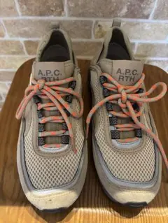 2026年最新】A.P.C. レディース スニーカーの人気アイテム - メルカリ