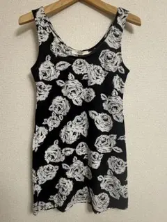 【美品】AZUL タンクトップ 花柄 AZUL by moussy 花柄レースタンクトップ - メルカリ