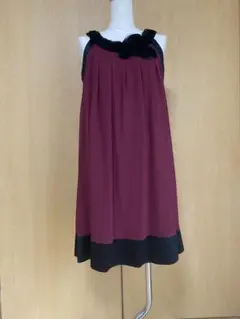 ワインレッド フレアスカート 膝丈