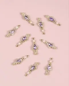 パープルラインストーン付きネイルパーツ A-20