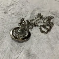 Vivienne Westwood スモールオーブネックレスのサムネイル