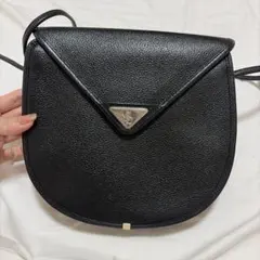 新品同様 YSL イヴサンローラン レザーショルダーバッグ