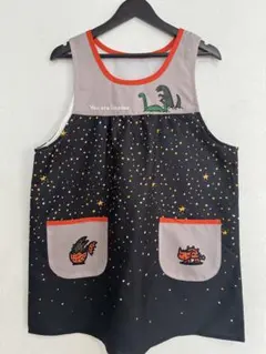 ★G794★新品　おまえうまそうだな　星空エプロン　ブラック×サンドのサムネイル