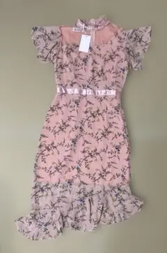 花柄　ピンク　ワンピース　かわいい　おしゃれ　未使用　レース　清楚　半袖　韓国