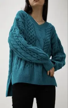 AZUL BY MOUSSY Vネックニット