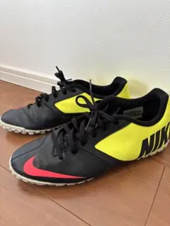 フットサルシューズ 28