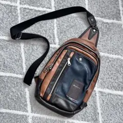 Bianchi（ビアンキ）フェイクレザー ボディバッグ ワンショルダーバッグ