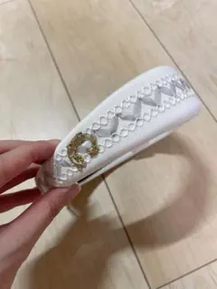 Ca4la ホワイトハート装飾チェーン付きカチューシャ