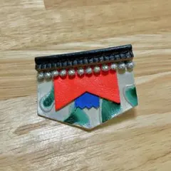 JUCO. 革のブローチ(バッヂ)