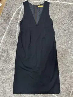 ブラックジャンバースカート