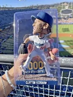 Clayton Kershaw カーショー　ボブルヘッド Amazon.co.jp: FOCO クレイトン カーショウ LA ドジャース