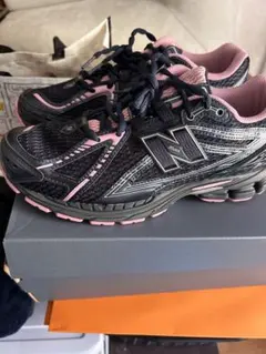 New Balance ランニングシューズ ブラック/ピンク