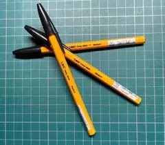BiC オレンジボールペン