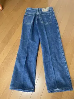 Item thumbnail for item 03cb37cf-d3cf-4fb8-aed6-380044e4d840