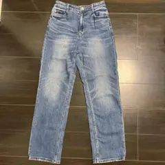 ブルーデニム　ストレートデニム