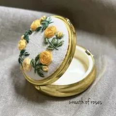 Item thumbnail for item 76fd5e30-4aee-43f4-b19a-a874114e5604