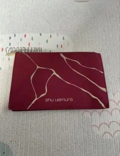 shu uemura ポーチ レッド系