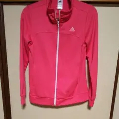 28 adidasパーカー
