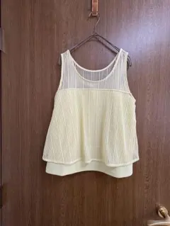 ♪リエンダ　イエロー　タンクトップ夏トップス　フリーサイズのサムネイル