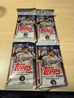 Topps 2025 Series Two Dodgers 2パック