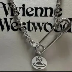 Vivienne Westood シルバーネックレス