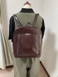 黒 スエード レザー リュック ※色褪せ、革ヒビ、型崩れあり グッチ