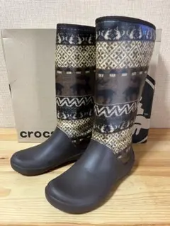 d997/美品★クロックス サーマルーセント ブーツ22㎝