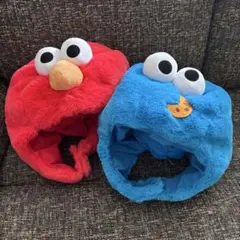 USJ エルモ&クッキーモンスター ベレー帽 USJ クッキーモンスター エルモ ベレー帽 2個セット - メルカリ