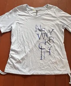 ダンスキンDANSKIN サイドドロストＴシャツ　美品のサムネイル
