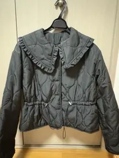 フリル付き襟 キルティングジャケット