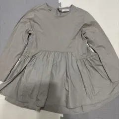 ベージュ　長袖　Sサイズ