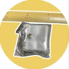 ミニシール帳　キーホルダー　【シールのおまけ付き】