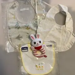 新品未使用　ミキハウス　ラトル　スタイ3枚　出産祝い
