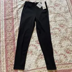 未使用　UNIQLO エアリズムソフトレギンス 150cm ブラック