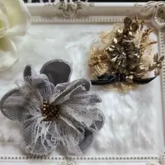 グレーとゴールドのコサージュ　2個セット