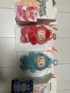 ラブブLABUBU♡300円〜ぬいぐるみ・マスコット 赤と青セット正規品！！