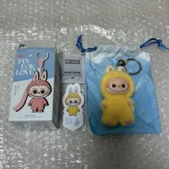 LABUBU ラブブ PIN FOR LOVE ピンフォーラブ イニシャル　P
