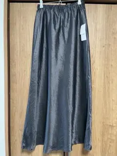 【新品】グローバルワーク シャイニーサテンAラインスカート
