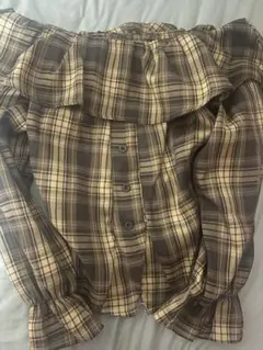 ブラウン系チェック オフショルダーシャツ