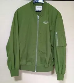 キッズ　レピピアルマリオ　ジャンパー