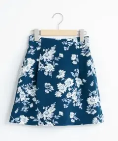 【定価5,170円】MAJESTIC LEGON 花柄 フレアスカート ミニ丈のサムネイル