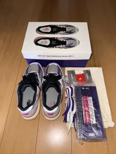 KITH × UNITED ARROWS × New Balance 990V4のサムネイル