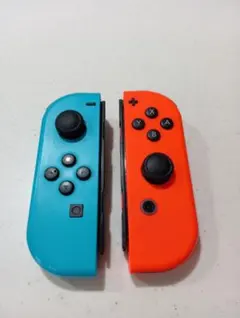Nintendoswitch　ジョイコン　ネオンレッド＆ネオンブルー