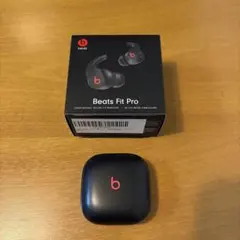 Beats Fit Pro 右左 充電ケース 箱 付属品あり 黒のサムネイル